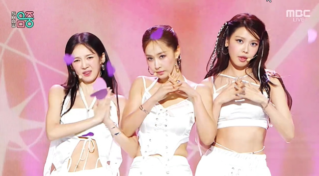 소녀시대는 진짜 헬기였는데‥<b>효리수</b>, 모형 헬기에도 실력으로 커버(음...