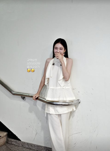 <b>안은진</b> 10 감량 효과 대박‥뼈말라 필수 코스 ‘<b>뮤뱅</b>’ <b>계단샷</b> 성공