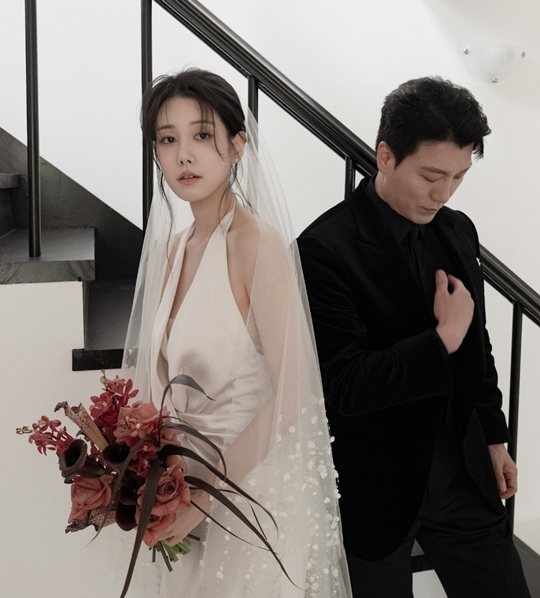 ‘<b>임신</b>+결혼 겹경사’ <b>양지원 임신</b> 모를만 했네, <b>양준모</b>와 행복한 웨딩...