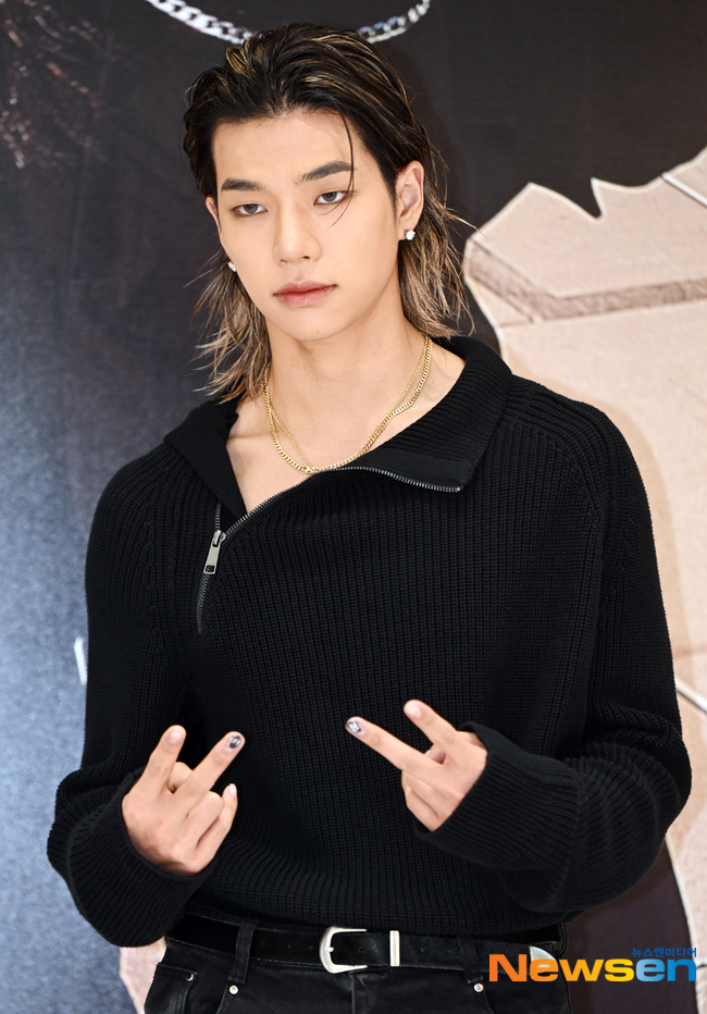 <b>올데프 타잔</b>, 대학 축제서 관객에 몸 던졌다가 <b>추락</b>