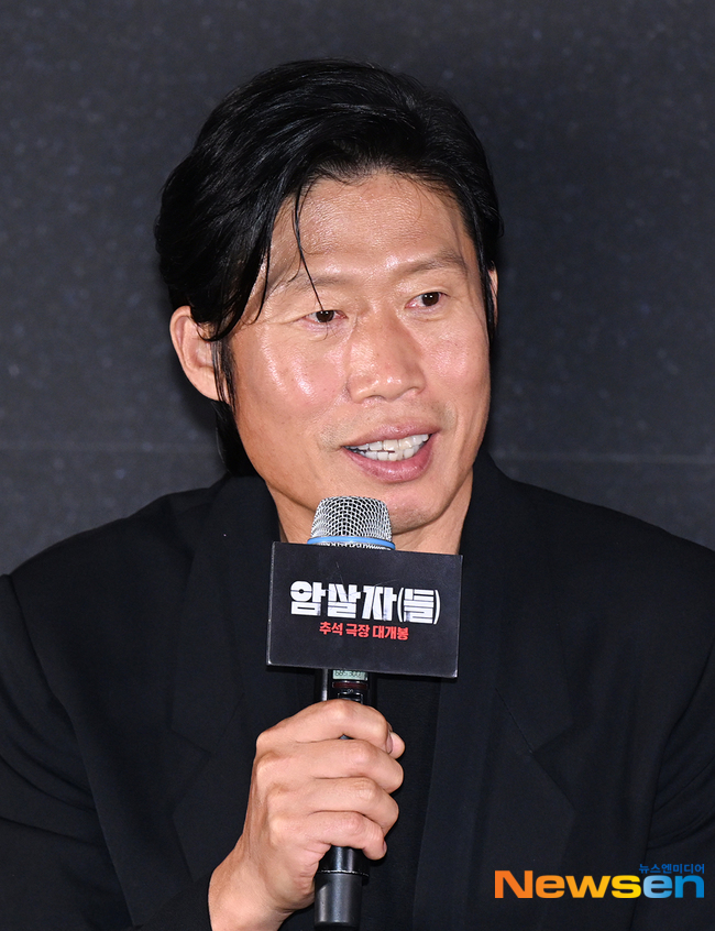 <b>유해진</b> 측, <b>자택</b> 앞 <b>시위</b>까지 번지자 대응 예고 “권익·안전 보호” [전...