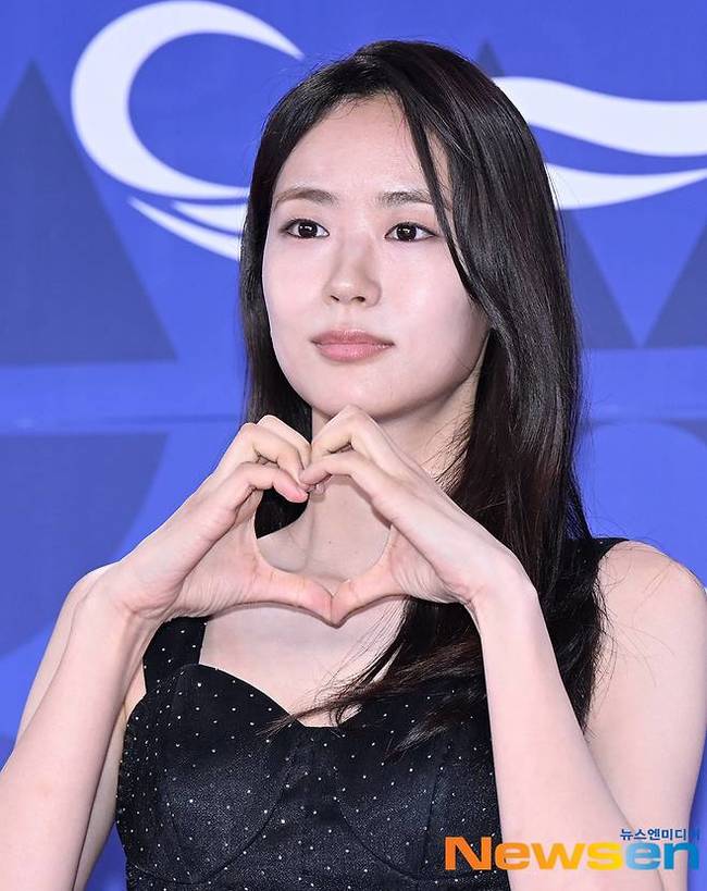 넷플릭스 딸, 얼굴 바꿔 tvN 수목극 상륙‥‘<b>뜨거운 안녕</b>’ 티저 공개