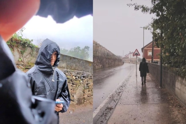 雨具姿のコン・ヒョジンと、雨の中を歩くサンティアゴ巡礼路の風景