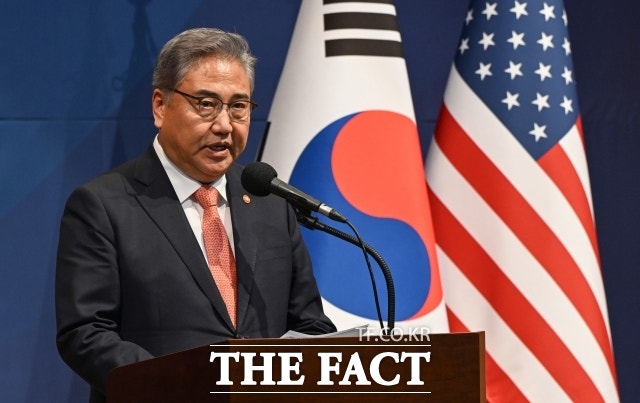 <b>한미일 외교장관</b> "北 탄도미사일 개발 자금줄 차단 공조"