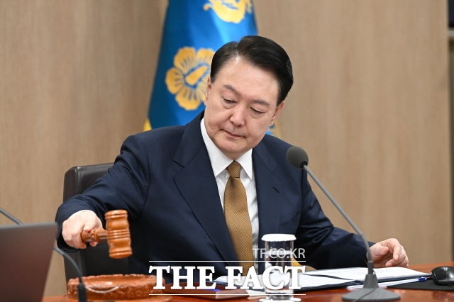 [속보] 尹 대통령, <b>김유진</b>·<b>옥시찬</b> <b>방심위원</b> 해촉안 재가