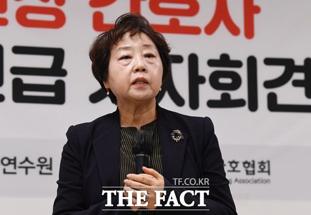 [의대증원 파장] <b>불법진료</b> 내몰린 <b>간호사</b>들…수술봉합·처방까지