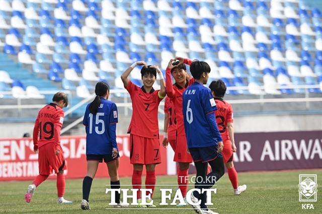 한국여자<b>축구</b> U-20 <b>대표팀</b>, <b>아시안컵</b> 대만에 '대승'... 9일 우즈벡과 3차전
