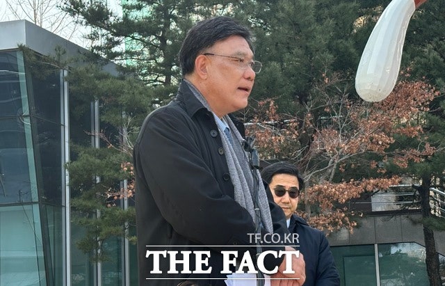 교수들 '의대증원 <b>집행정지</b>' <b>각하</b>…법원 "<b>신청</b>인 자격 없어"
