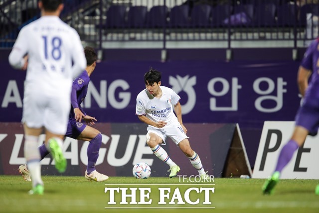 [그래도 K리그] 무패의 안양? 3연승의 <b>수원 삼성</b>?...주말 '빅뱅'