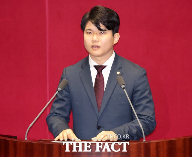 <b>채상병</b> 특검 찬성 <b>김근태</b> "尹 스스로 돌아봐야"