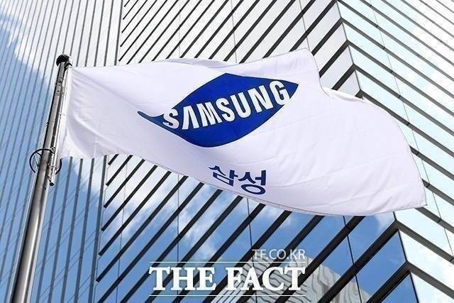 [속보] 삼성전자, 2분기 영업익 10조4000억원…전년比 1452%↑