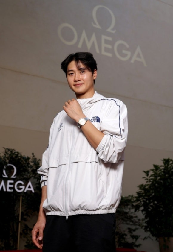 '파리 올림픽 1호 金' <b>오상욱</b>, 고가 <b>시계</b>까지 수령