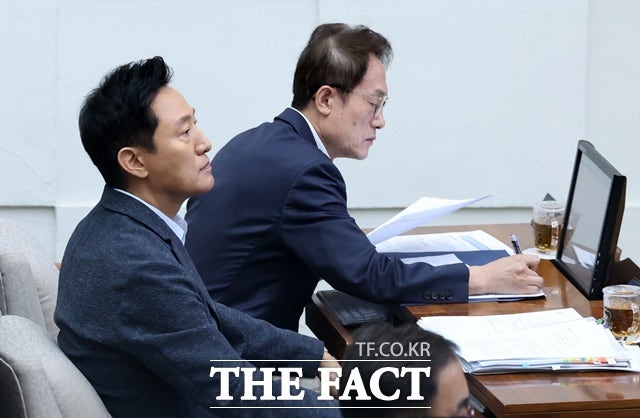 <b>오세훈</b> "<b>광화문</b> 태극기가 '<b>국수주의</b>'? 동의 안 해"(종합)