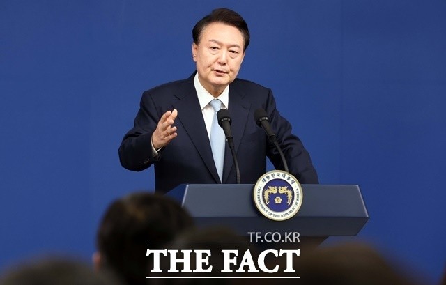 尹, <b>이시바</b> 일본 <b>총리</b> 취임 축하…"앞으로도 긴밀히 소통"