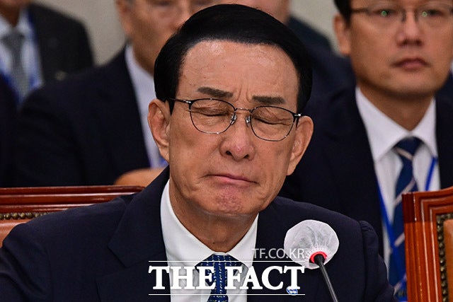 수협 '부채 787% 경영난'… <b>노동진</b> 수협회장 '연봉은 고공행진' [TF사진관...