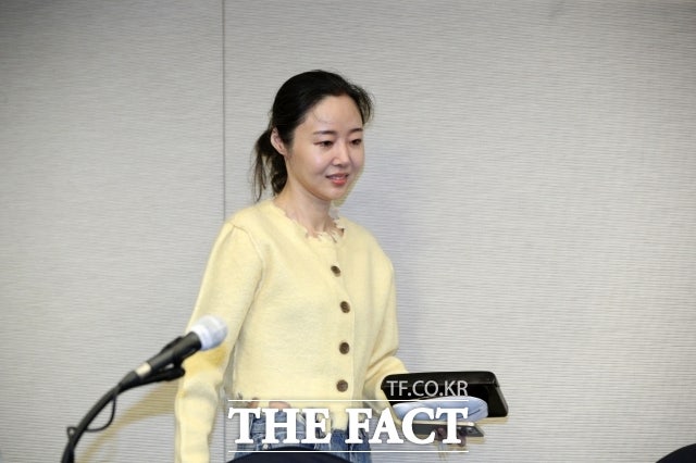 <b>민희진</b>, <b>어도어</b> 대표 복귀 무산…<b>가처분</b> 신청 각하