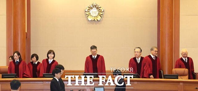 [속보] 헌재, <b>윤석열</b> 측 <b>탄핵심판</b> 변론<b>기일 변경 신청</b> 불허