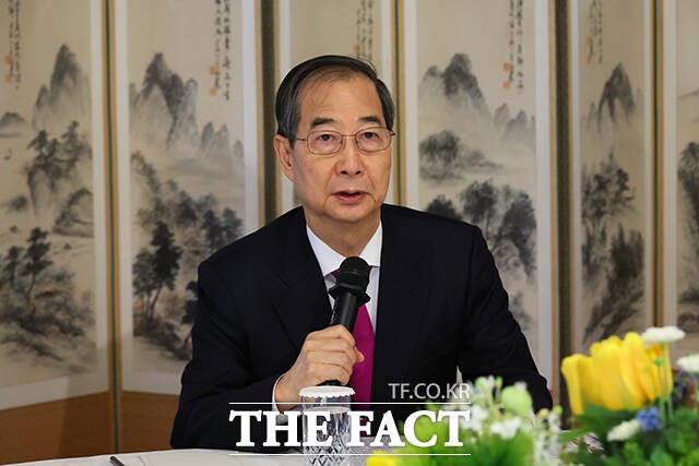 민주 "李, 韓에 <b>회동</b> 연락했지만 여태 <b>무응답</b>…상식적인가"