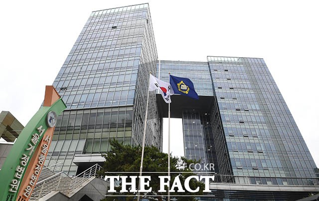 법원 "<b>방통위</b>, '진중권 발언' CBS 라디오 법정제재 <b>취소</b>해야"
