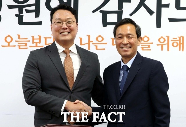 <b>천하람</b>, <b>우상호</b> 만나 "팬덤 정치 폐해, 이재명 정부서 끊어야"