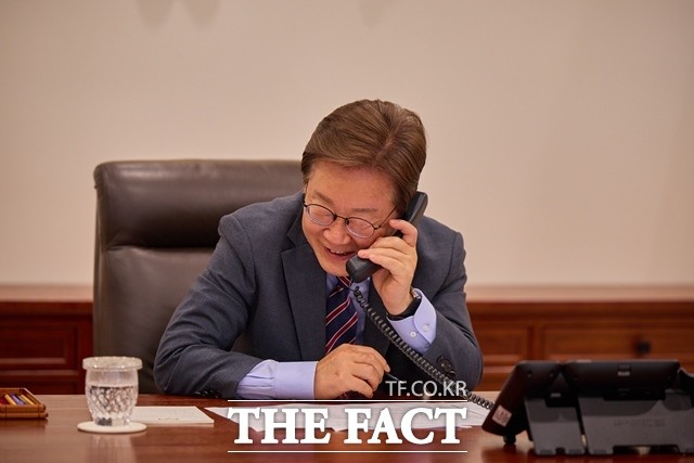 李 <b>대통령</b>, <b>호주</b> 총리와 <b>통화</b>…"국방·방산 등 협력 강화"