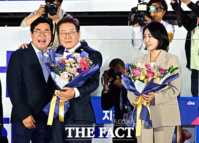 'A-' 자평한 박찬대…'유연한 리더십' 평가 속 '줄탄핵 대치' 아쉬움