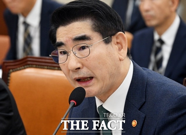 '특검 1호 기소' <b>김용현</b> 23일 <b>구속영장 심문</b>