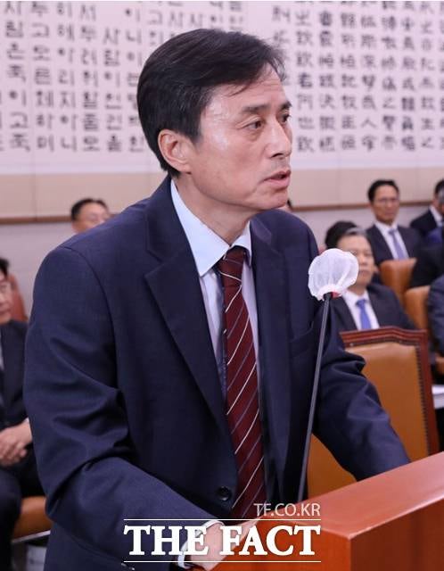 내란특검, <b>여인형</b> 추가 혐의 포착…군검찰과 <b>협의</b> 중