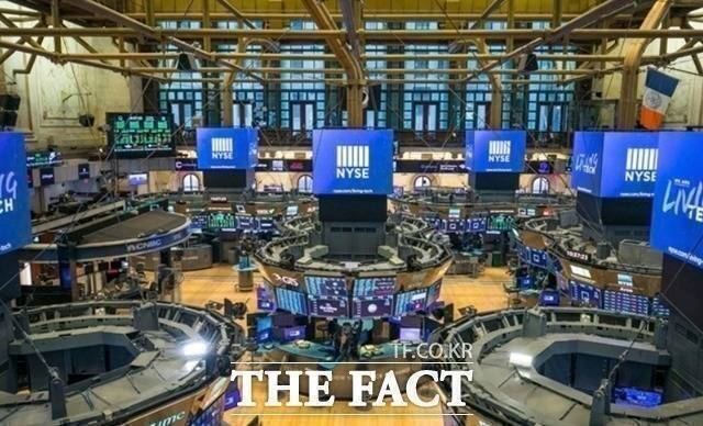 26일(현지시간) 뉴욕증권거래소(NYSE)에서 3대 주가지수가 강세로 장을 마쳤다. /AP. 뉴시스
