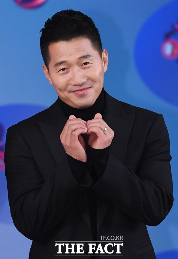 <b>강형욱</b>, '개와 늑대의 시간'으로 1년 만에 <b>복귀</b>