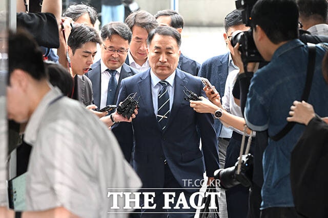 '순직해병 <b>특검</b>' 조사 출석하는 <b>김계환</b> 전 <b>해병대사령관</b> [TF사진관]