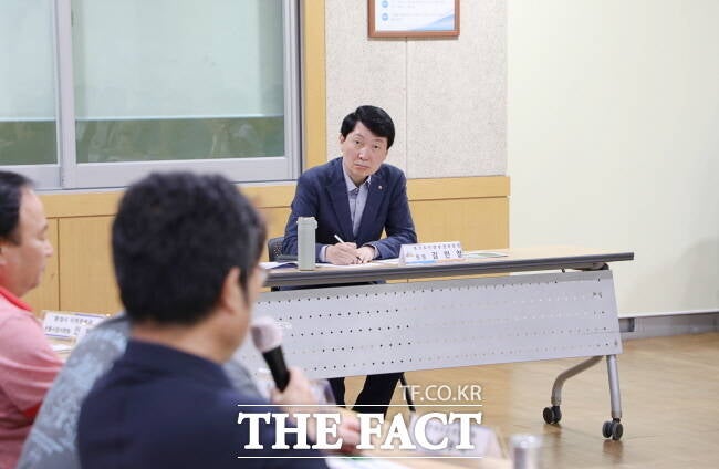 김민철 경상원장, <b>골목상권 활성화</b> 방안 모색…오산·화성서 소상공인 ...