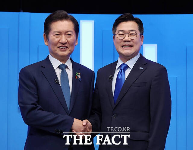 <b>정청래</b>·<b>박찬대</b> '명심' 경쟁…"20년 동지" vs "李 선봉장"
