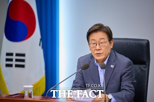 이재명 <b>대통령</b> '<b>대북송금</b>' <b>재판</b> 연기…모든 <b>재판 중단</b>