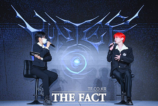 <b>샤이니 키</b>, 도시 괴담 '<b>헌터</b>'로 <b>컴백</b> [TF사진관]