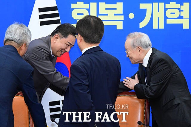 경제6단체 달래기 나선 與 "<b>배임죄</b> 등 경제형벌 손볼 것"