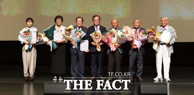 고창군이 23일 고창 문화의전당에서 '제29회 노인의 날 기념식'을 성황리에 개최했다. /고창군
