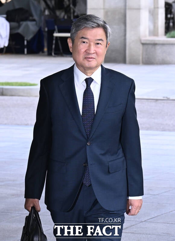<b>조태용</b>, <b>내란특검 출석</b> "성실히 조사 잘 받겠다" [TF사진관]