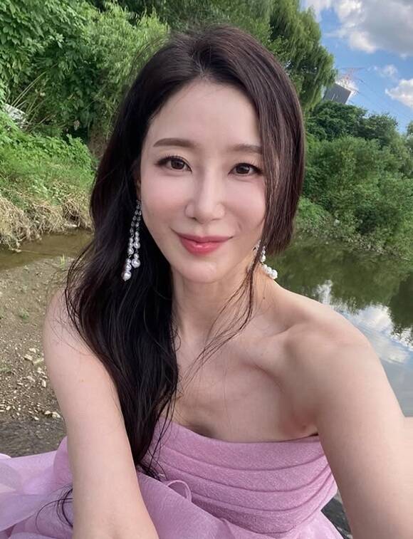 <b>김하영</b>, '<b>서프라이즈</b>' <b>휴식</b>기에 속상한 심경…"행복할 수 없어"