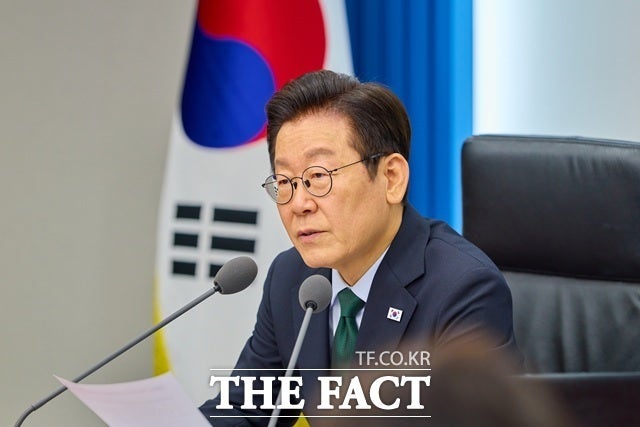李대통령 "<b>여순사건 진상 규명</b>, 책임 있는 조치 취할 것"