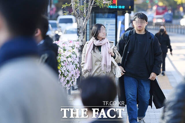 [오늘의 날씨] "외투 챙기세요" 아침 최저 2도…강원 산지엔 1 <b>눈</b>