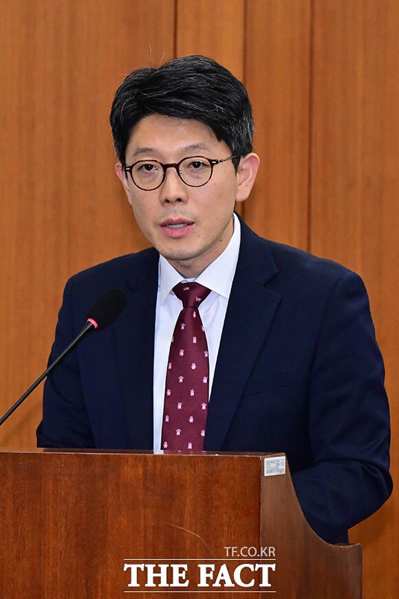 서울시 "<b>한강버스 배임 의혹</b>은 정치공세…법리 무시한 주장"