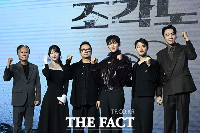 "폭풍 같은 액션이 시원해"…'<b>조각도시</b>', 통쾌한 <b>복수극</b>의 카타르시스(...