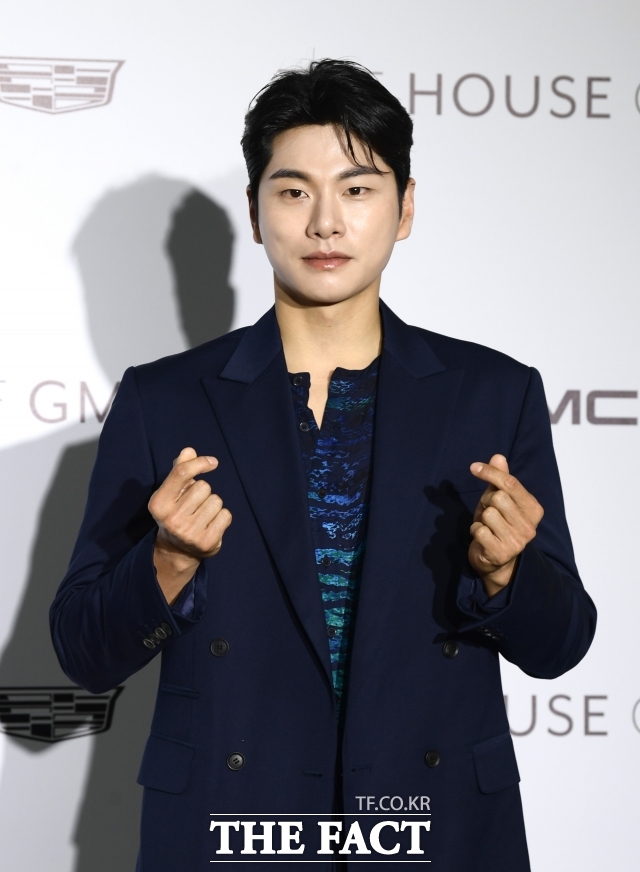 '<b>놀면 뭐하니</b>?' 제작진, <b>이이경</b> 하차·면치기 <b>논란</b>에 공식 사과