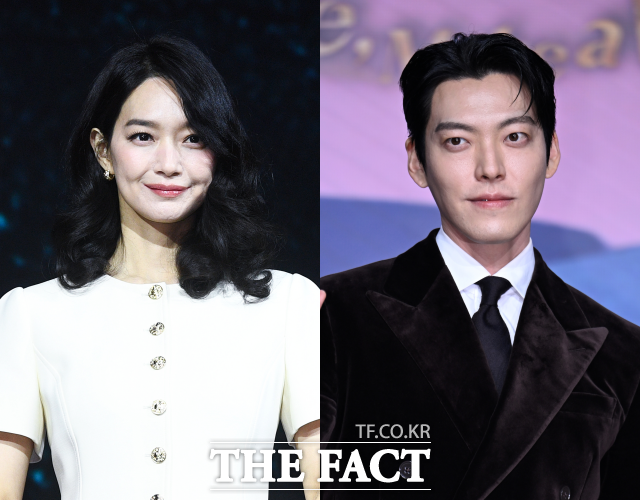 '12월 결혼' <b>신민아</b>·<b>김우빈</b>, 손수 만든 <b>청첩장</b> 공개