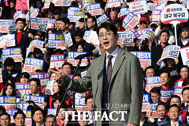 국힘, '<b>장경태 방지법</b>' 발의…"조직적 2차 가해, 강력 대응"