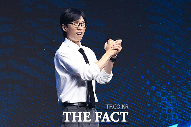 <b>유재석</b> 소속사, <b>악플러</b> 차단 나선다…"인격 훼손 <b>법적 조치</b> 예정"