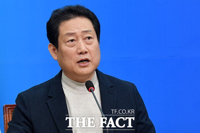 '친명' <b>유동철</b>, 與 <b>최고위원 출마</b> 선언…초장부터 정청래와 '각'