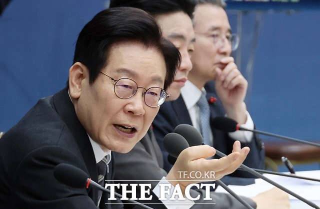 이재명 대통령이 12일 세종시 정부세종컨벤션센터에서 열린 과학기술정보통신부·개인정보보호위원회·방송미디어통신위원회 업무보고에서 발언하고 있다./뉴시스