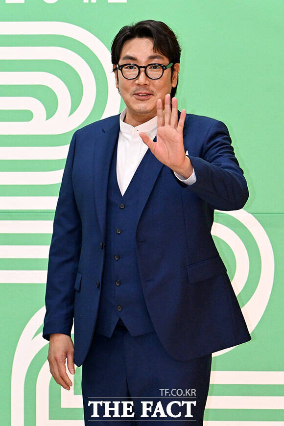 <b>조진웅</b> 은퇴 후폭풍…'<b>시그널2</b>' 제작진 "최적의 방안 찾을 것"